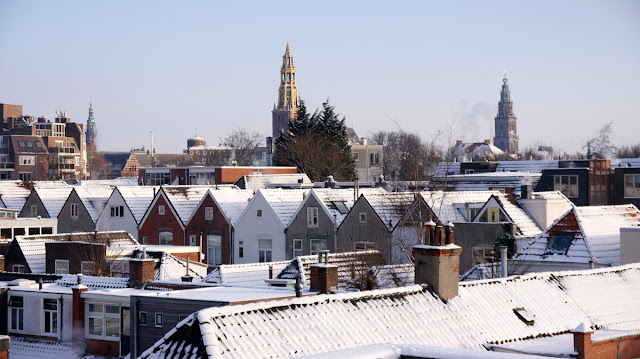 Overzicht over de buurt vanuit de flat boven de Coop, feb. 2012
(foto André Salters)